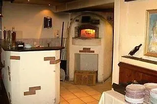 & Restaurant Bahnhof 酒店